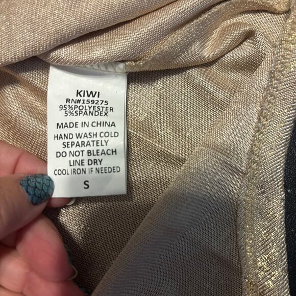 Kiwi Club Gold Metallic Polyester Blend Button Up Shirt Women's Size Small S - Picture 7 of 8